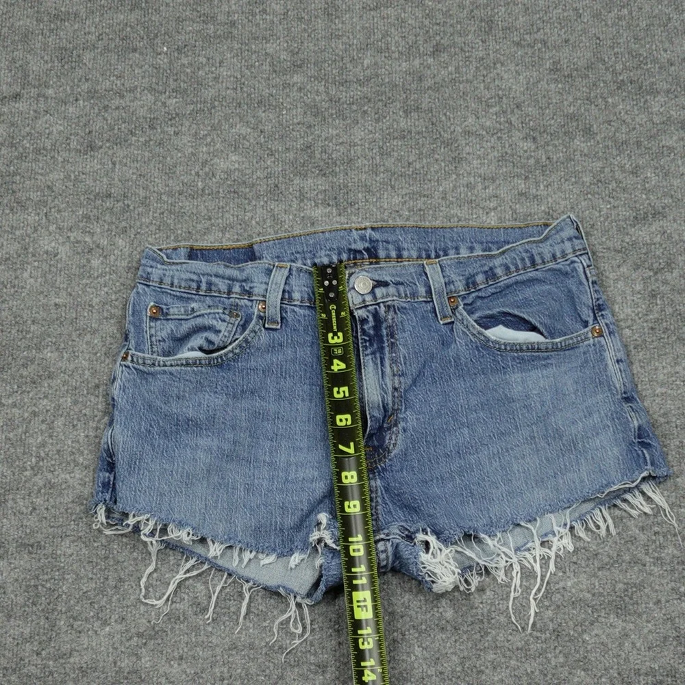 Levi's 559 Shorts Womens 32 Blue Relaxed Fit Cut Off Frayed Denim